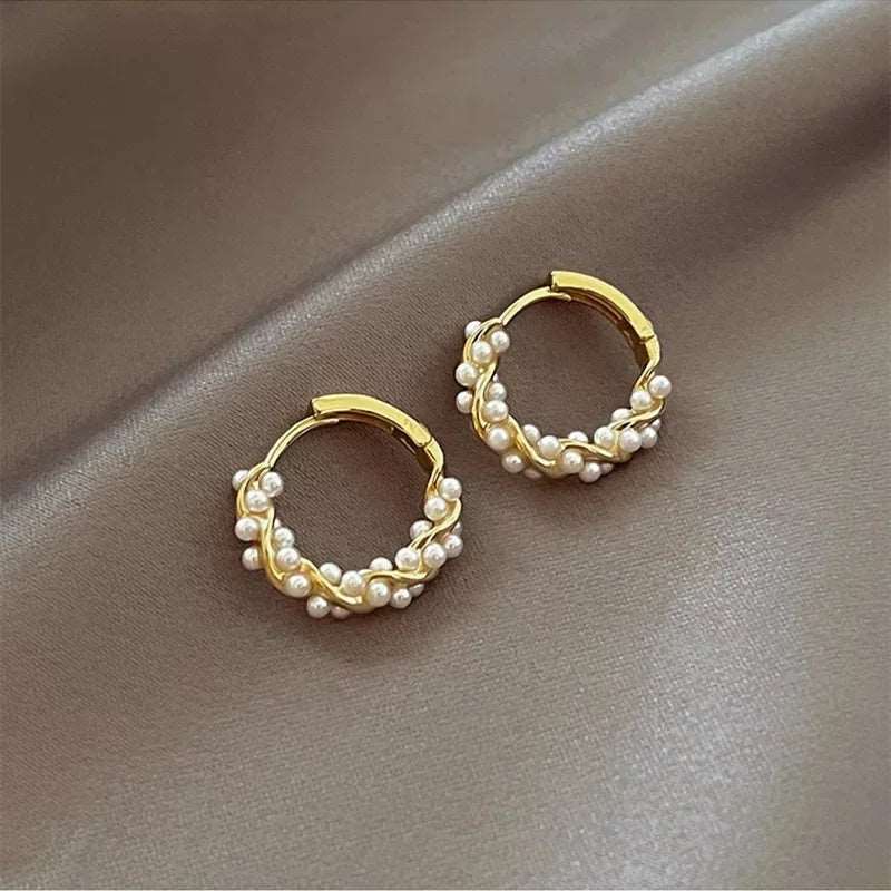 New Simple Temperament Circle Pearl Earrings