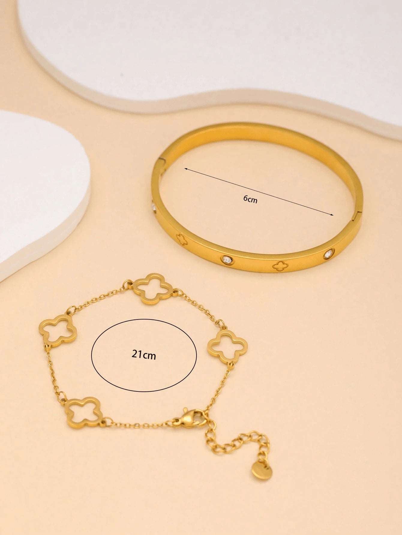18K Gold Plated Open Clasp Bangle Bracelet