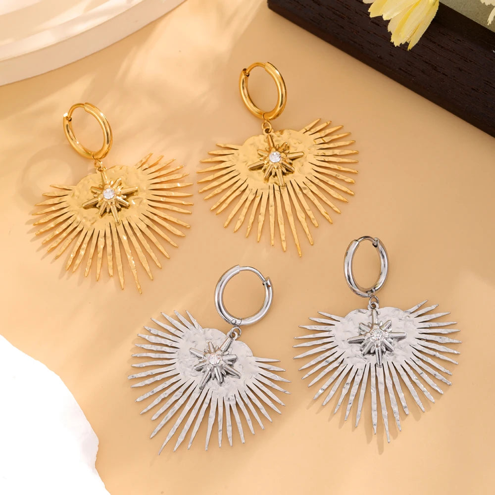 Luxury stainless steel classic heart-shaped earrings