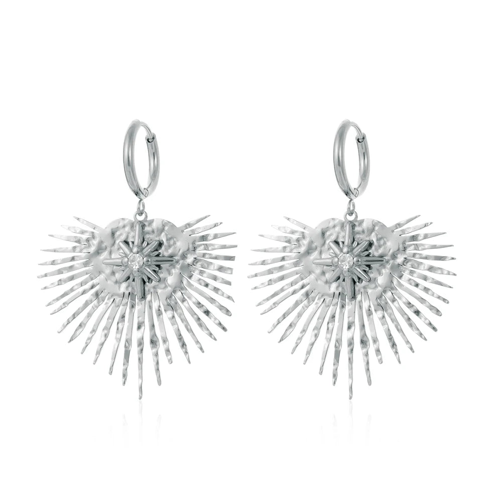 Luxury stainless steel classic heart-shaped earrings